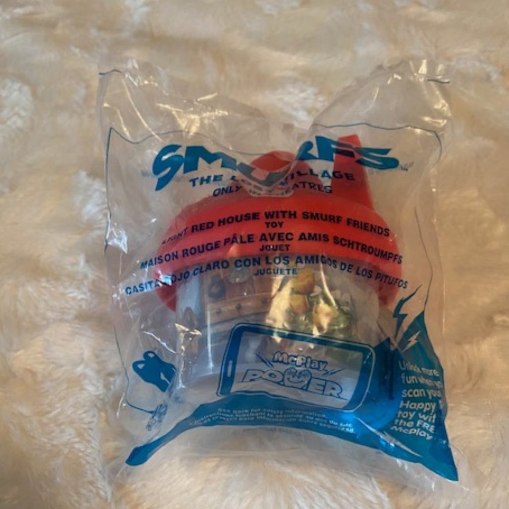 2/$30 Smurfs The Lost Village Light Red House with Smurf Friends 2017 NIP